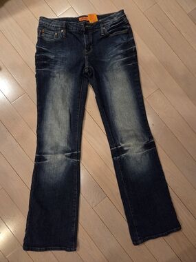Zanadi Women's Washed Dark Blue Bootcut Jeans